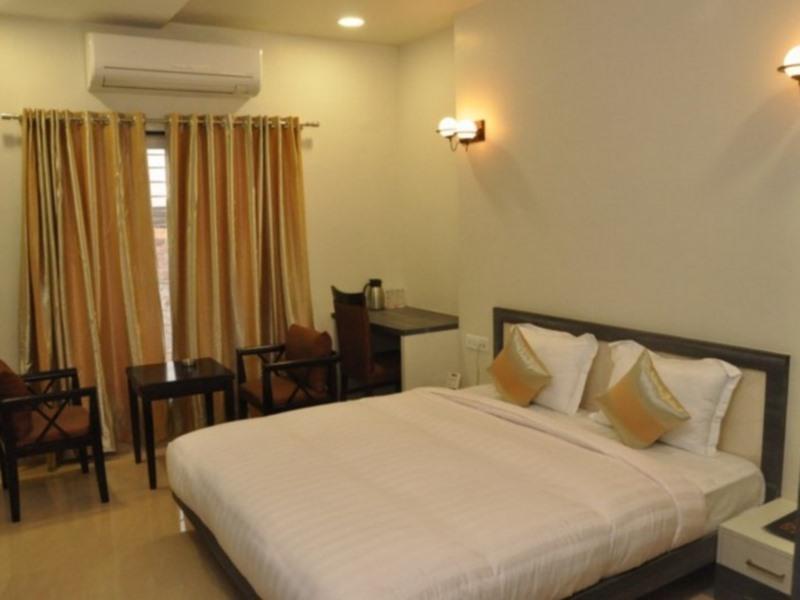 Townhouse Oak Hotel The Sudesh Rāipur Εξωτερικό φωτογραφία