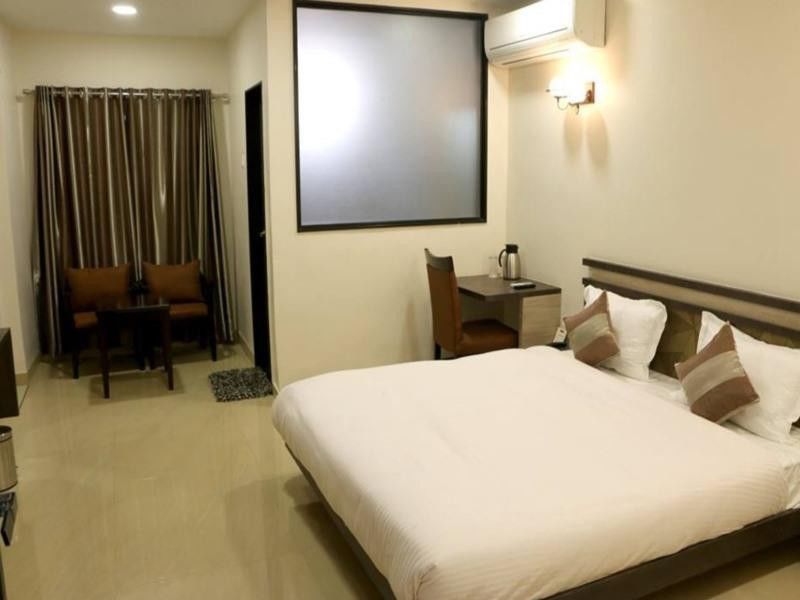 Townhouse Oak Hotel The Sudesh Rāipur Εξωτερικό φωτογραφία